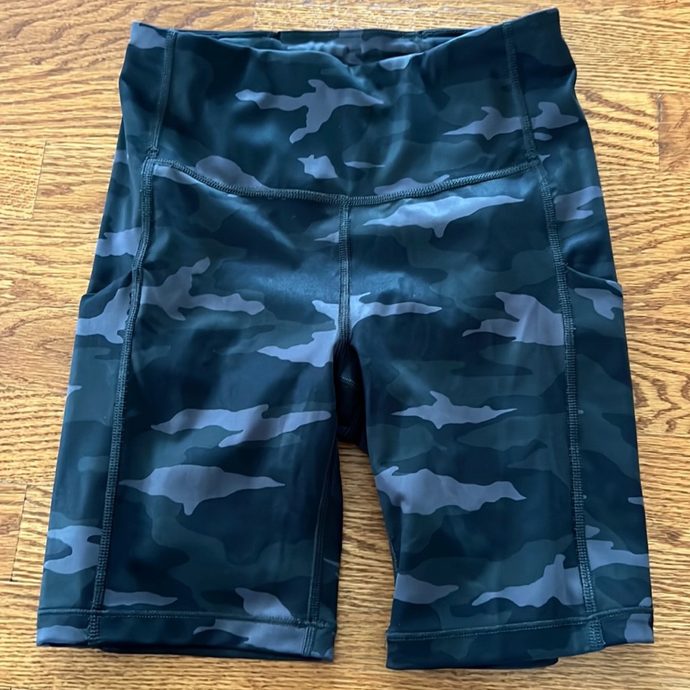 Ultimate Stash Pocket Camo Short 7”